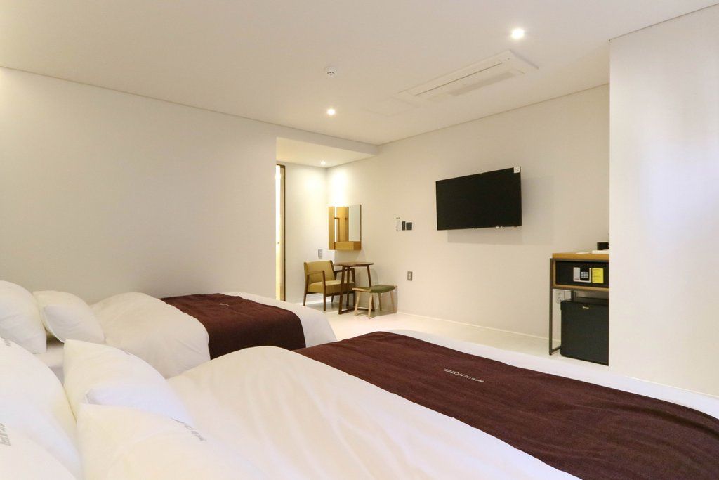 Best In City Hotel Busan Exterior photo